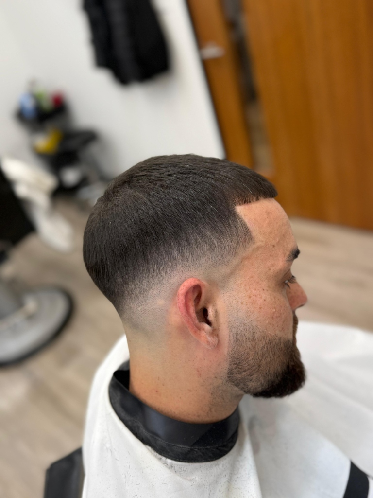 Haircut style 4